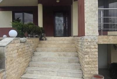 Casă individuală cu 7 camere în Central - 17