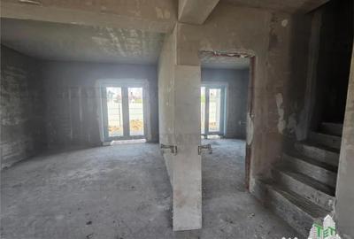 Casă cu 4 camere cu Teren 200 Mp în Prelungirea Ghencea - 14