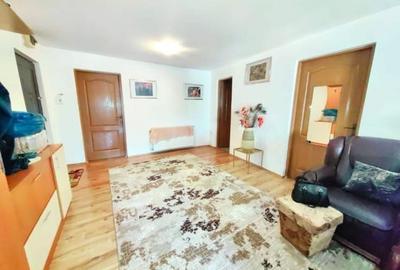 Apartament cu 3 camere, mobilat si utilat, parcare, zona Plopilor - 2