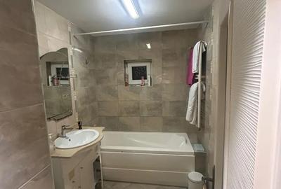 Apartament cu 3 camere decomandat în Exterior Vest - 3