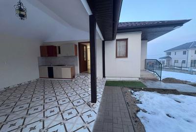 Casă cu 3 camere cu Teren 500 Mp în Dosu Bricii - 2