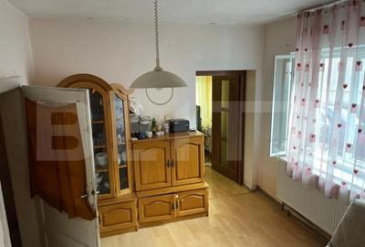 Casă cu 5 camere cu Teren 986 Mp în Pericei - 10