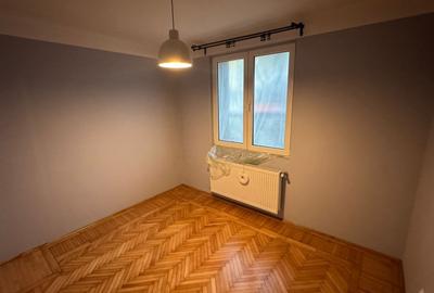 Apartament cu 3 camere semidecomandat în Vatra Luminoasă - 1