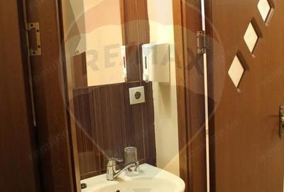 Spațiu comercial, de 51 mp, în Ultracentral - 9