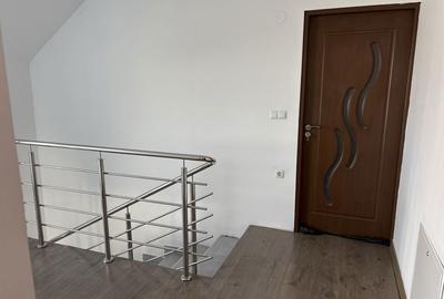 Casă cu 3 camere cu Teren 1000 Mp în Sălard - 2