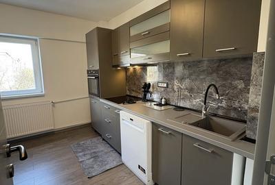 Apartament cu 2 camere decomandat în Rovine - 3