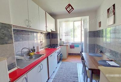 Apartament cu 2 camere semidecomandat în Micro 4 - 2