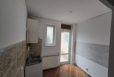 Casă de închiriat Zona Iancului– ideală pentru cabinet medical sau afacere - 2