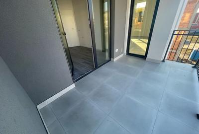 Apartament cu 2 camere decomandat în Girocului - 10