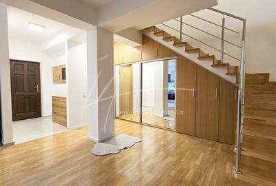 Duplex cu 4 camere cu Canalizare în 1 Decembrie - 24