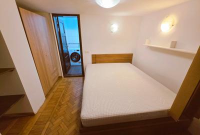 Garsoniera dubla Sala Palatului et 1/7  bloc 1960 centrala proprie 42 mp - 2