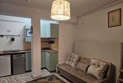 Garsonieră semidecomandată, mobilată în Romană