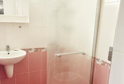 Garsonieră decomandată în UMT - 1