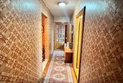 Apartament cu 4 camere decomandat în Central - 3