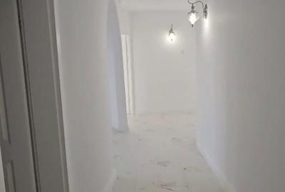 Apartament cu 4 camere în Sărărie - 6