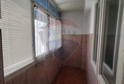 Apartament cu 3 camere decomandat în Sud - 5