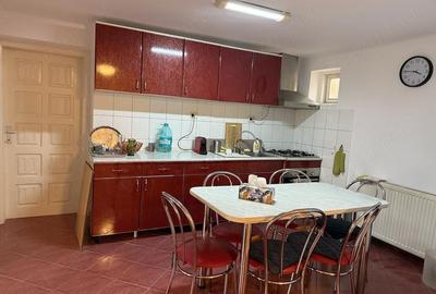 Casă cu 5 camere cu Teren 430 Mp în Socol - 10