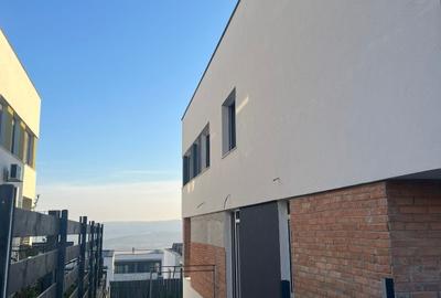 Duplex semifinisat, 160mp cu teren de 200mp, zona Voronet - 5