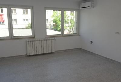 Inchiriez 3 cabinete medicale in Deva, zona Dacia, etaj 1, - 18