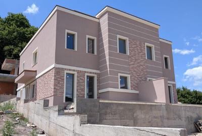 Casă cu 5 camere cu Teren 200 Mp în Florești - 3