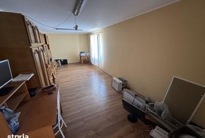 Spațiu comercial, de 800 mp, în Aurel Vlaicu - 8