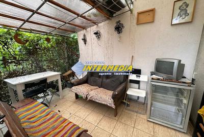 Casă individuală cu 6 camere cu Canalizare în Cetate - 11