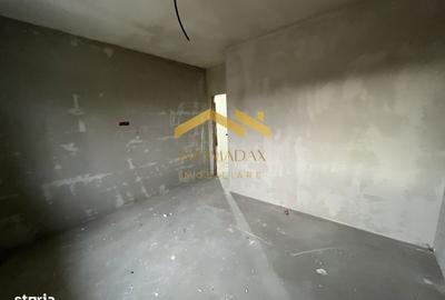 Casă cu 4 camere cu Teren 400 Mp în Sânmihaiu Român - 6