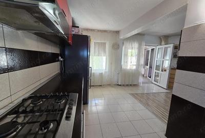 Casă cu 6 camere cu Teren 293 Mp în Năvodari - 19
