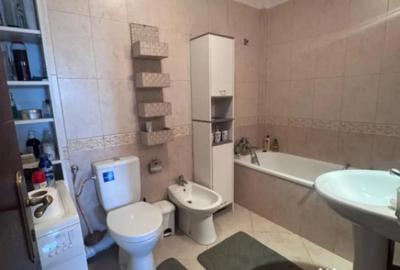 Apartament cu 3 camere decomandat în Rădăuți - 9