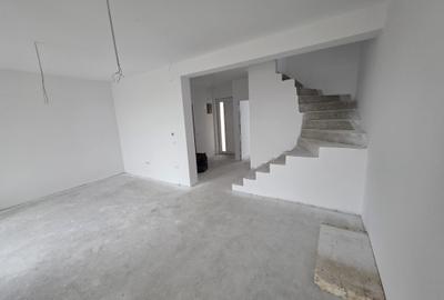 Casa cu 4 camere COMISION 0 - 3