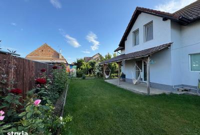 Casă cu 5 camere cu Teren 540 Mp în Sânmihaiu Român - 10