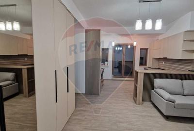 Apartament cu 3 camere de inchiriat in zona Central - 2