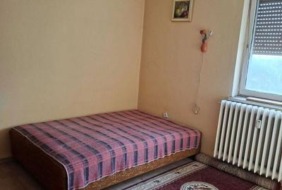Apartament cu 3 camere în Tineretului - 1