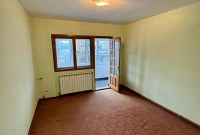 Apartament cu 3 camere semidecomandat în Podu Roș - 5