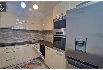 Apartament cu 2 camere decomandat, mobilat în Tractorul - 7