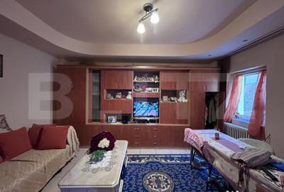 Apartament cu 3 camere decomandat în Independenței - 3