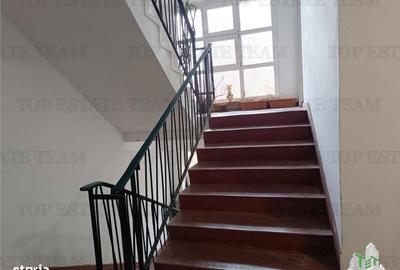 Apartament cu 3 camere decomandat în 1 Mai - 2