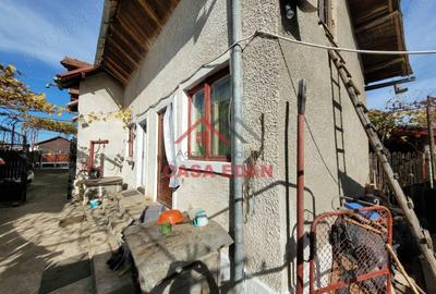 Casă cu 4 camere cu Teren 547 Mp în Măgureni - 1