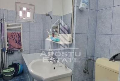 Apartament cu 3 camere, etaj intermediar, zona Dacia - 7