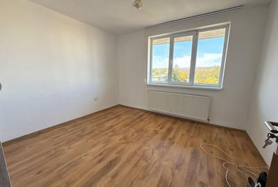 Apartament 2 camere 49 M? + balcon 10 M? cu priveliste Simeria - 7