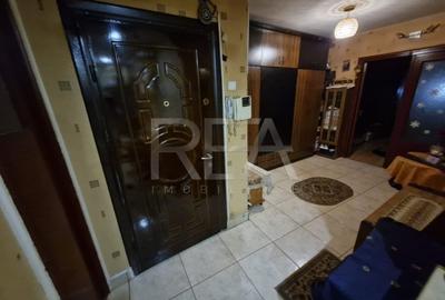 Apartament cu 4 camere - zona Auchan Vitan - 44