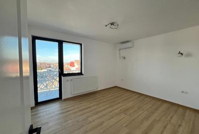Vând apartament cu 3 camere bloc nou - 5