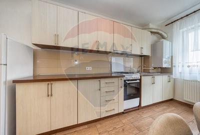 Apartament cu 2 camere decomandat, mobilat în Bartolomeu - 3