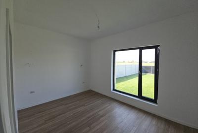 Casă individuală cu 4 camere cu Canalizare în Domnești - 9