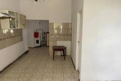 Casă cu 3 camere cu Teren 2877 Mp în Dolaț - 3