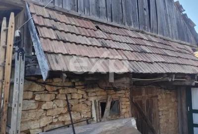 Casă cu 5 camere cu Teren 1195 Mp în Liteni - 1