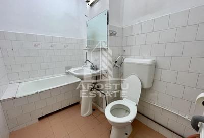 Apartament cu 3 camere, 2 bai, centrala proprie, zona Buziasului - 8