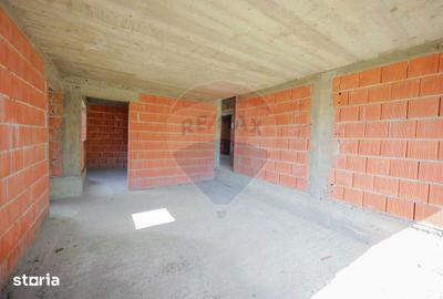 Casă cu 6 camere cu Teren 1013 Mp în Sânmartin - 7