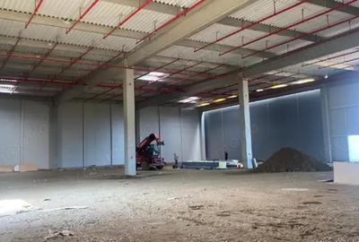 Spațiu comercial, de 2,150 mp, în Central - 2