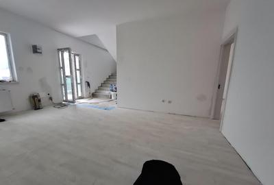 Casă cu 5 camere cu Teren 334 Mp în Vest - 3